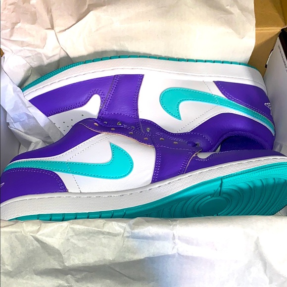 Nike AIR JORDAN LOW SE Psychic Purple and Hyper Jade Sneakers